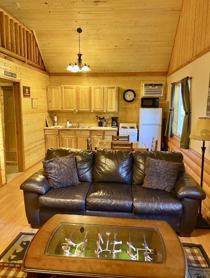 Summit Mountain Lodge And Steakhouse East Glacier Park Village Zewnętrze zdjęcie
