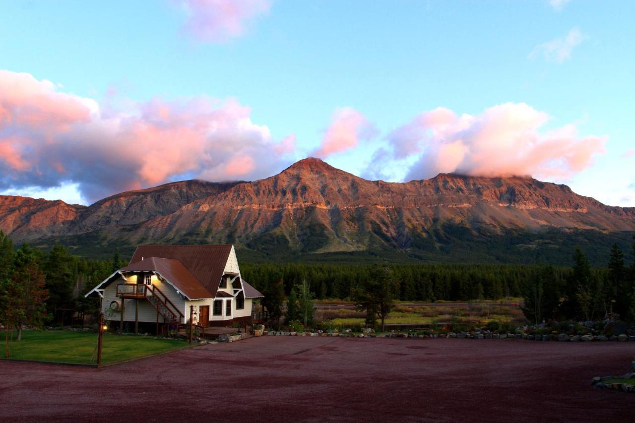 Summit Mountain Lodge And Steakhouse East Glacier Park Village Zewnętrze zdjęcie