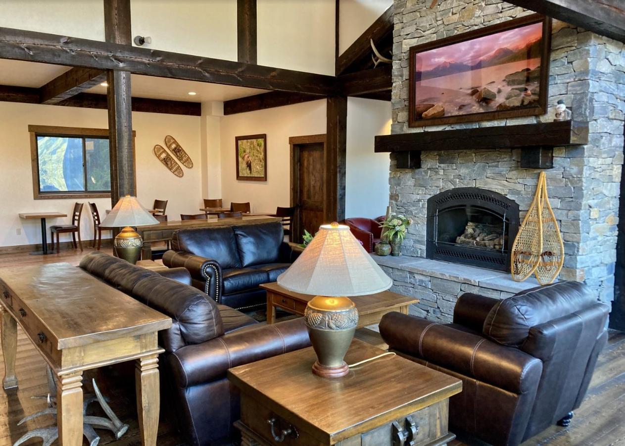 Summit Mountain Lodge And Steakhouse East Glacier Park Village Zewnętrze zdjęcie