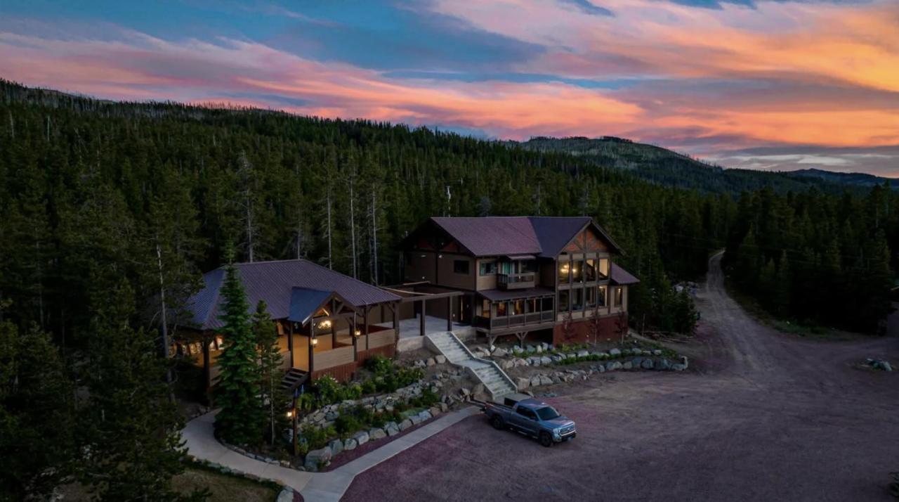 Summit Mountain Lodge And Steakhouse East Glacier Park Village Zewnętrze zdjęcie