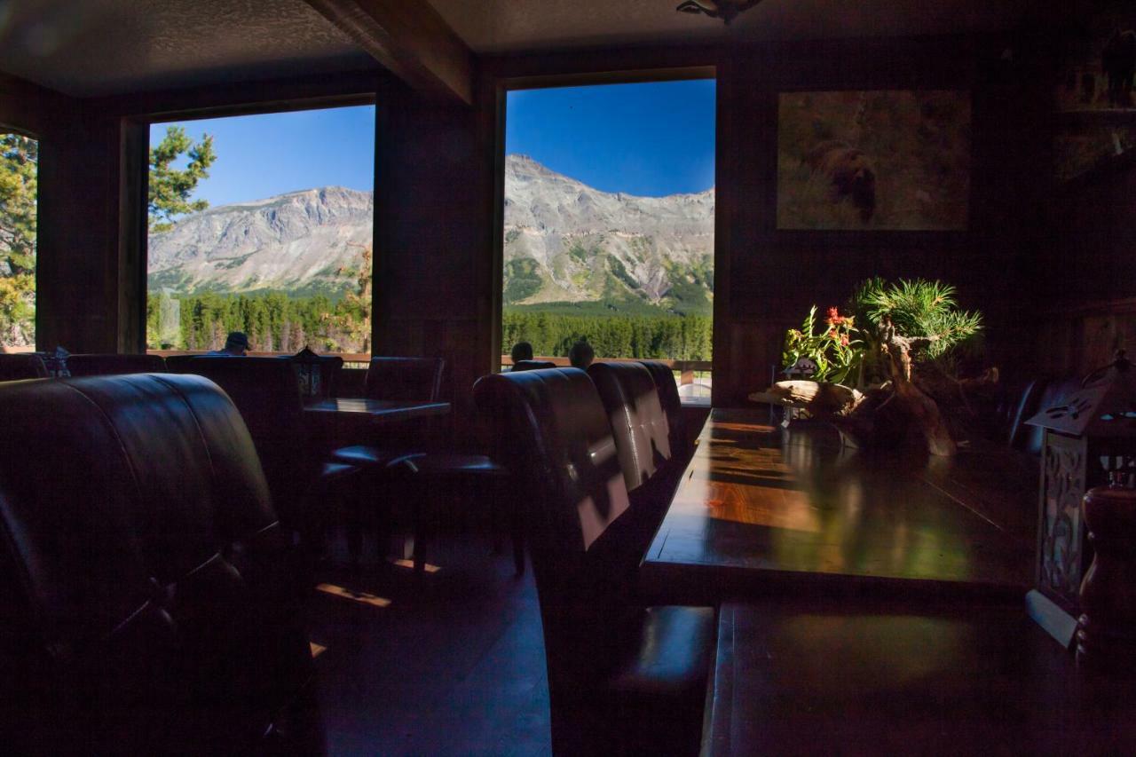 Summit Mountain Lodge And Steakhouse East Glacier Park Village Zewnętrze zdjęcie
